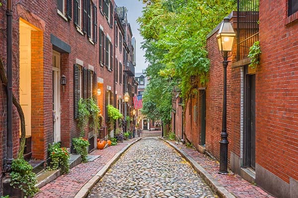 acorn-street-in-boston-massachusetts