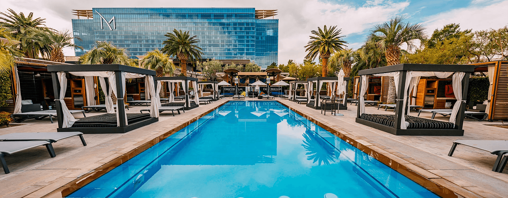 m-resort-pool